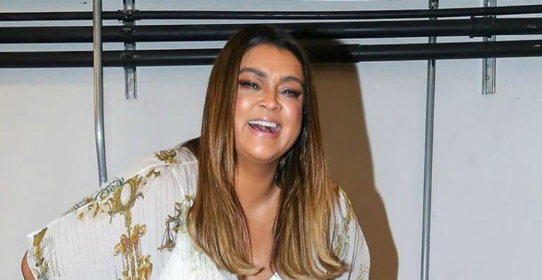 Neta de Preta Gil explode fofurômetro com pose de ballet: ”Vovó pira”