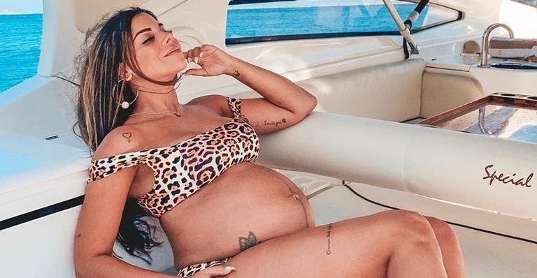 Chegou! YouTuber Evelyn Regly dá à luz seu primeiro filho