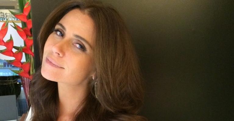 Maravilhosa! Giovanna Antonelli surpreende seguidores ao surgir sem maquiagem e descabelada