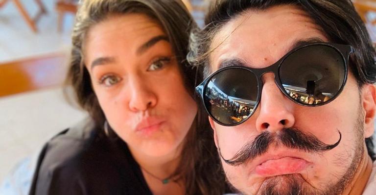 Projeto casamento? Priscila Fantin malha com noivo, Bruno Lopes, em plena madrugada e exibe barriga chapada