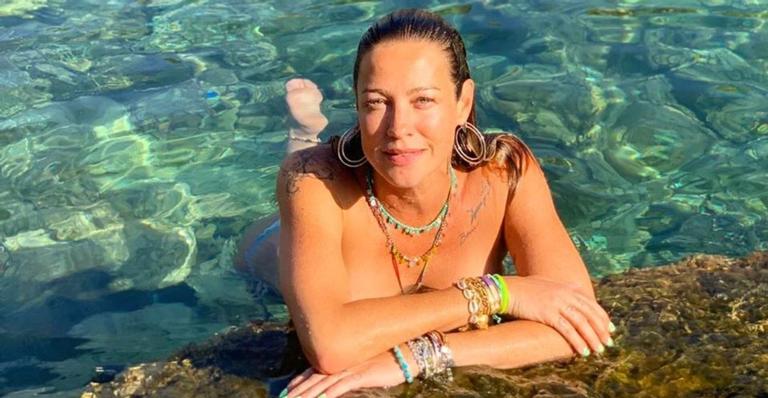 Vida nova! Aos 43 anos, Luana Piovani comemora aniversário em viagem e noitada com amigas