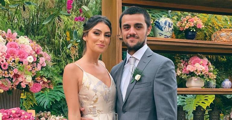 Bebê a bordo! Felipe Simas e Mariana Uhlmann revelam que estão esperando terceiro filho