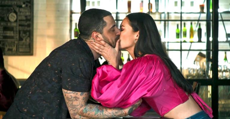 ‘A Dona do Pedaço’: Beijão de Vivi Guedes em Abdias deixa Chiclete sem chão de tanto ciúmes