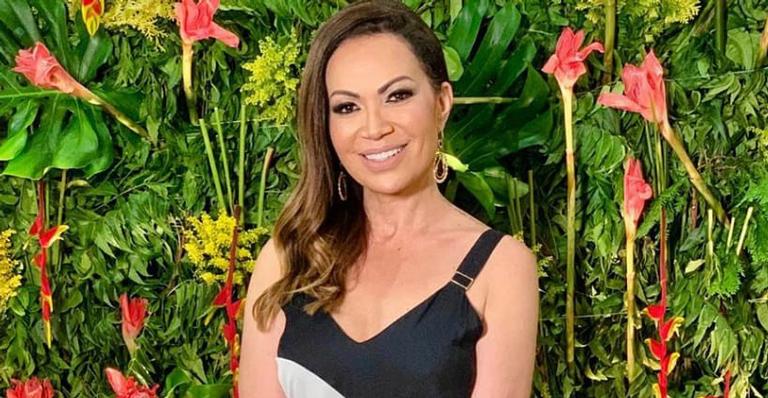 Solange Almeida é levada para hospital às pressas e cancela show