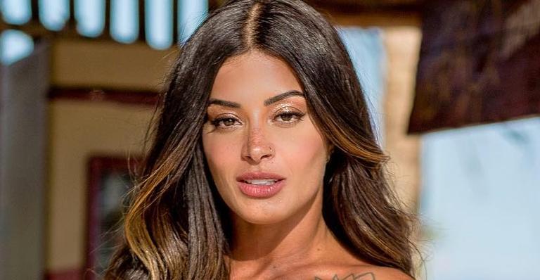 Antes da Fama! Aline Riscado surpreende ao surgir em clique antigo com o filho