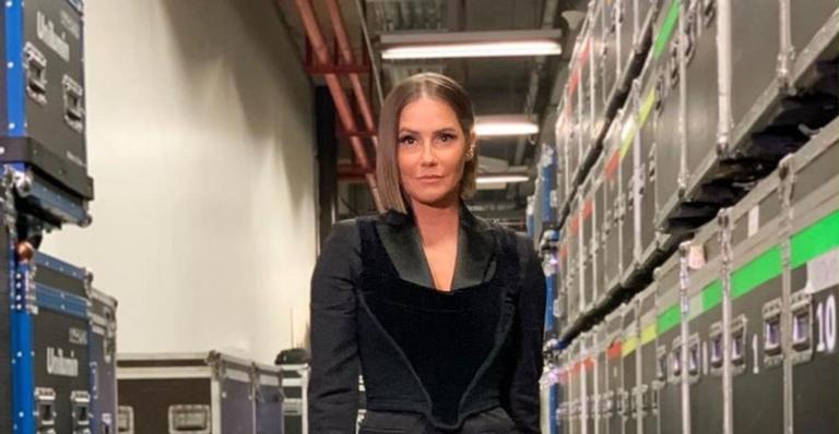 Elenco de nova novela das sete posa junto e atriz declara: ”Nossas vidas já começaram a se misturar”