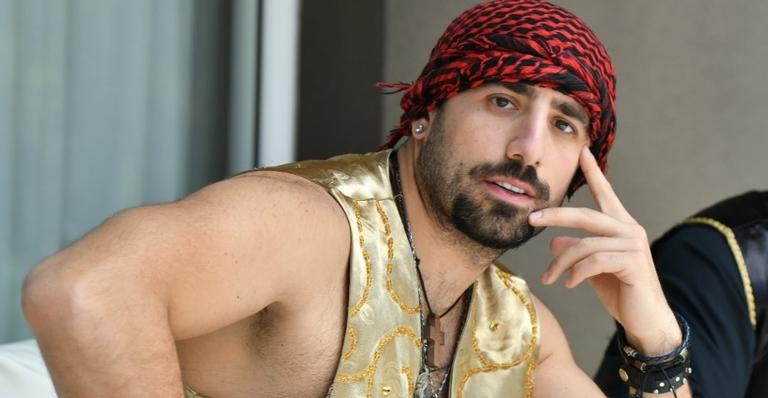 Vencedor! Kaysar Dadour revela ter sido agredido e conta ter passado mal com cenário de ‘Órfãos da Terra’
