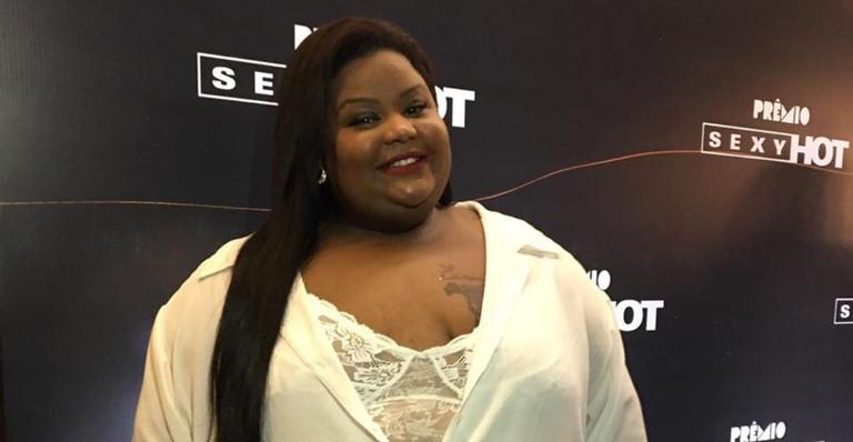Mc Carol termina relacionamento e expõe ex nas redes sociais: ‘’Eu faço um escândalo na igreja’’ 