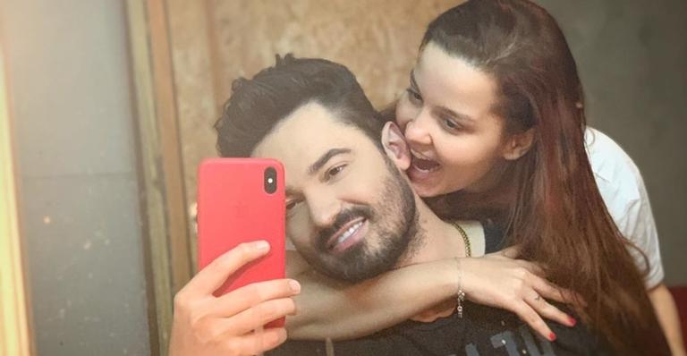 Maiara faz surpresa romântica para Fernando Zor após show