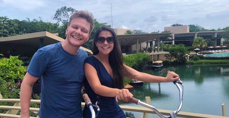 Thais Fersoza releva mudança de vida com os filhos e complicação com Michel Teló