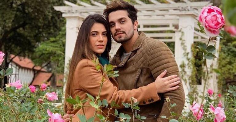 Luan Santana anuncia casamento com Jade Magalhães: ”Faz doze anos que estou enrolando a Jade”