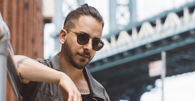 Junior Lima sofre acidente e revela situação da turnê com Sandy