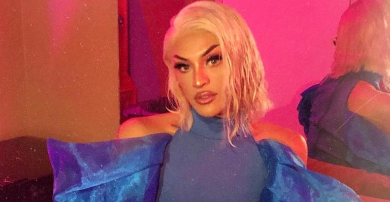 Após censura na Bienal, Pabllo Vittar convoca ‘beijaço’ em show em Brasília