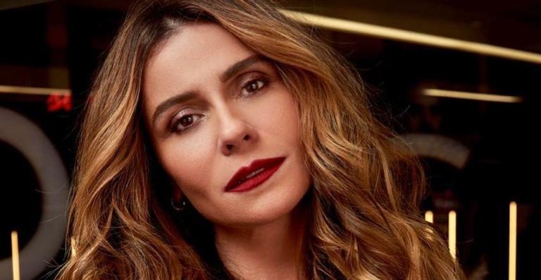 Giovanna Antonelli surge com bota diferentona e chama a atenção na web: ”Rainha”