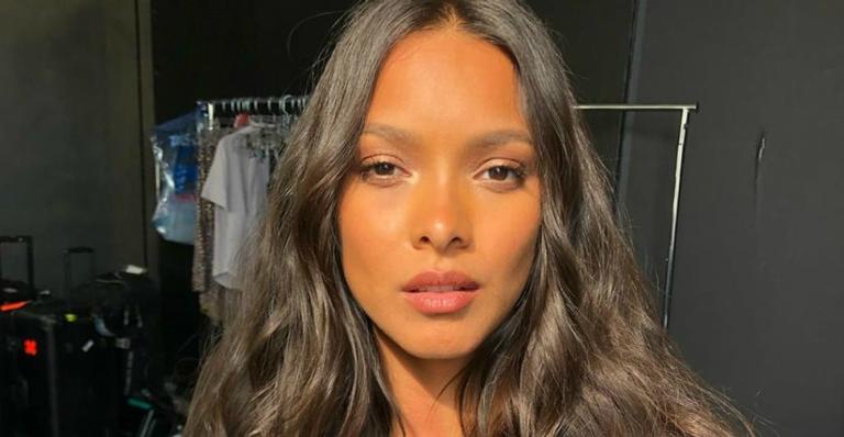 Lais Ribeiro, modelo brasileira da Victoria’s Secret, anuncia noivado com astro americano da NBA