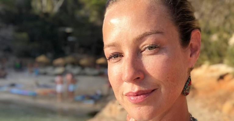 Luana Piovani dá resposta a seguidor que fala sobre relação com Pedro Scooby:”Eu não preciso receber para dar”
