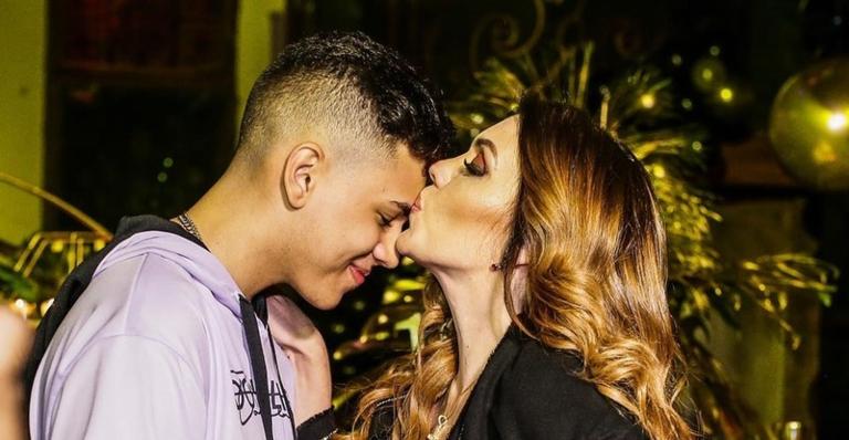 Filho de Simony, Ryan, se lança MC e aparece ao lado de produtor famoso