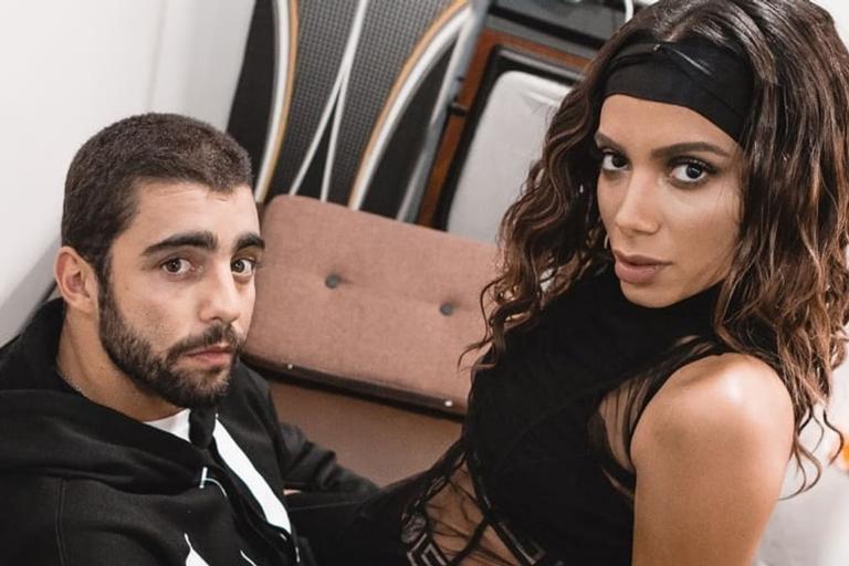 Anitta bloqueia Pedro Scooby após ficar revoltada com entrevista concedida por ele