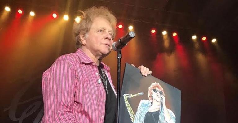 Cantor Eddie Money falece aos 70 anos vítima de câncer 