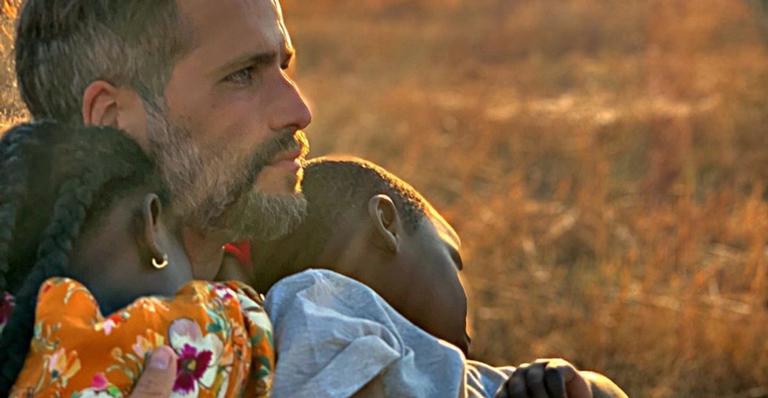 Pai de Titi e Bless, Bruno Gagliasso revela se vai aumentar ainda mais a família com Giovanna Ewbank 