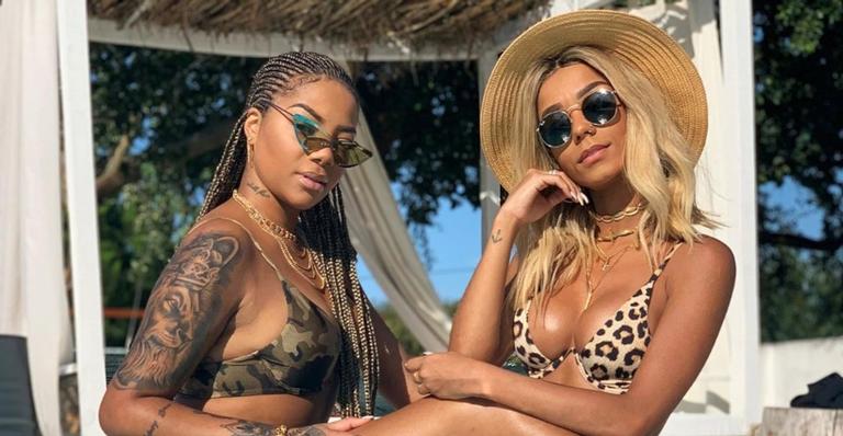Gêmeas? Ludmilla e a namorada renovam visual e surgem idênticas 