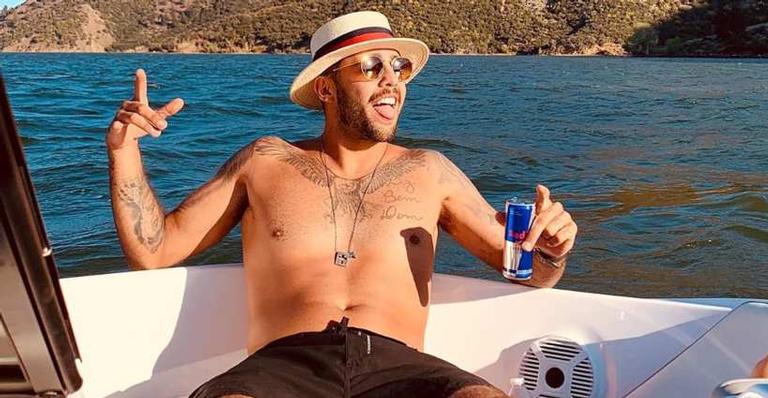 Pedro Scooby posta suposta indireta para ex-namorada Anitta
