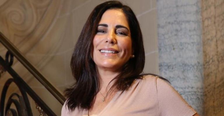 Gloria Pires revela desejo de aumentar a família: ”Ser mãe é o meu melhor papel”