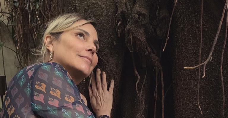 Heloisa Périssé comemora fim de mais uma etapa no tratamento contra doença: ”Deus está em mim”