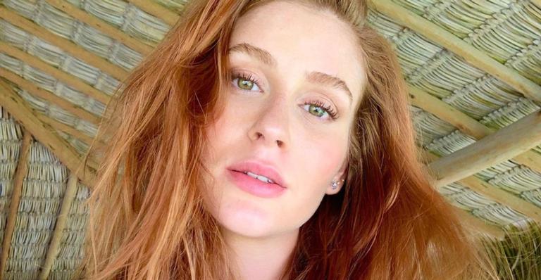 Marina Ruy Barbosa ostenta curvas impecáveis com clique em deserto
