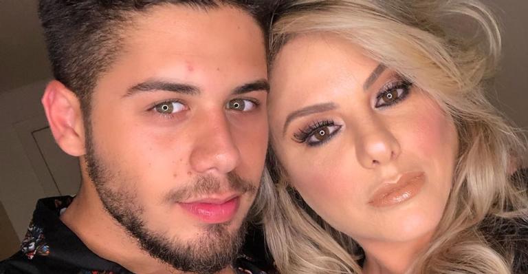 Poliana Rocha encanta seguidores ao compartilhar foto com o filho, Zé Felipe, na infância