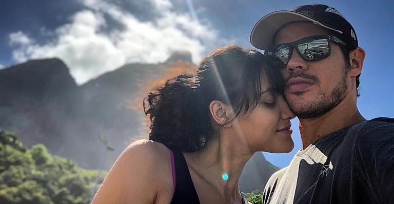 José Loreto posta clique antigo com Débora Nascimento, após a ex revelar como superou o relacionamento