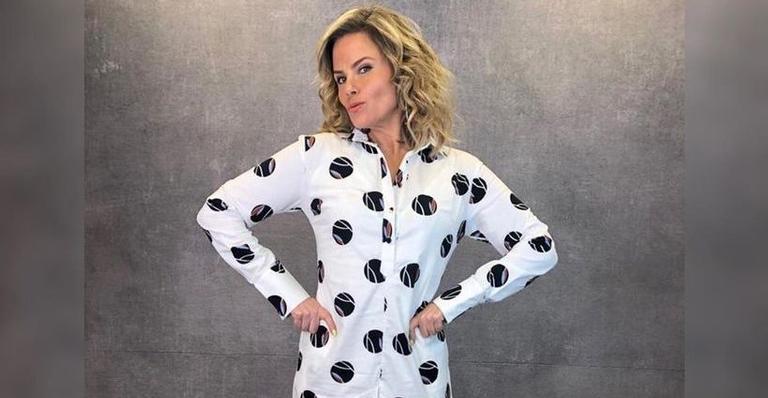 Após 22 anos, Maria Cândida volta à TV Globo e exibe foto do novo crachá