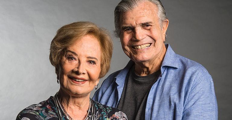 Tarcísio Meira e Glória Menezes aparecem em clique raro de Claudia Raia e apaixonam web