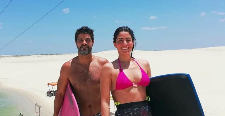 Em hotel luxuoso, Carol Castro e Bruno Cabrerizo curtem férias em Jericoacoara