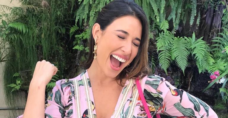 Giselle Itié mostra barriguinha de grávida e encanta com texto sobre ‘amor de mãe’