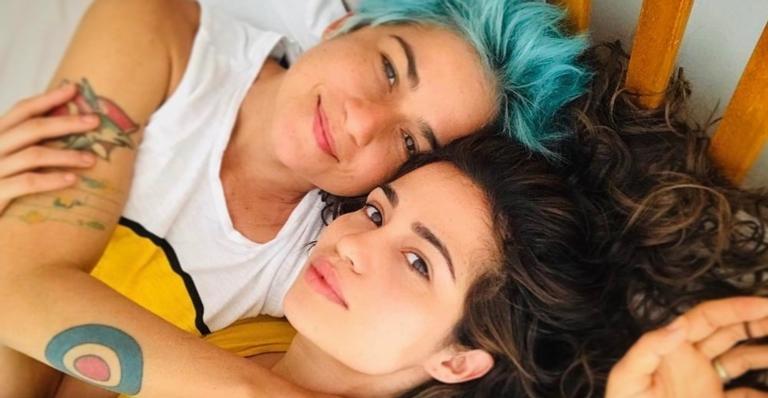 Feliz aniversário! Nanda Costa comemora mais um ano de vida e ganha declaração de amor da namorada Lan Lanh