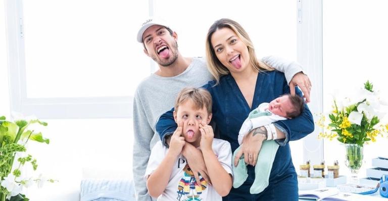 Carol Dantas recebe provocação em registro familiar e desencadeia uma disputa na web