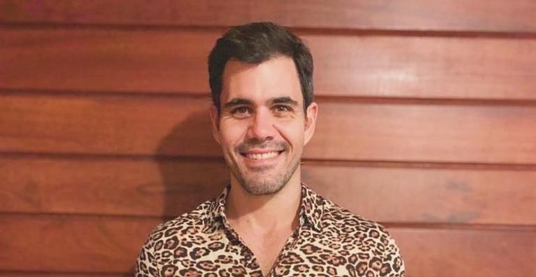 Juliano Cazarré deixa seguidores babando ao compartilhar registro ao lado do filho caçula