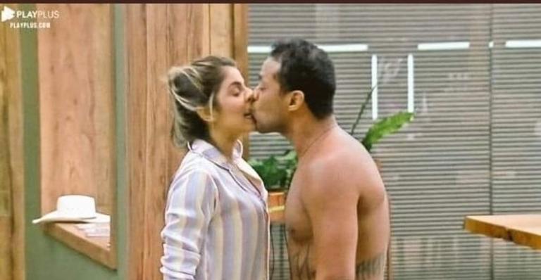 Expulso! Departamento jurídico da Record TV decide expulsar Phellipe Haagensen de ‘A Fazenda’ após beijo em Hariany