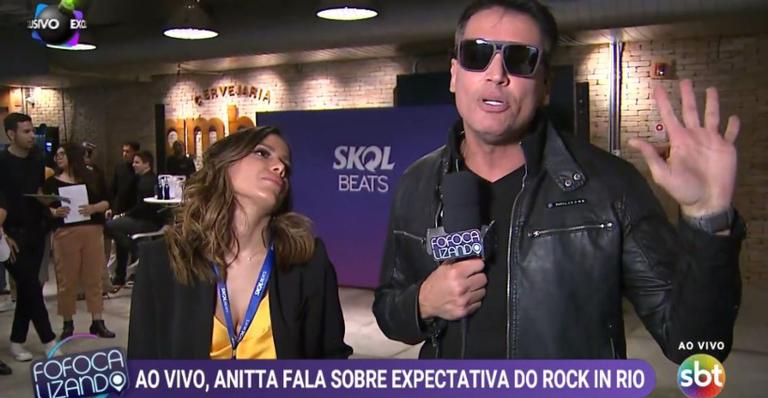 Ao vivo, Anitta e Leo Dias discutem no ‘Fofocalizando’ e cantora desabafa: ”Você só gosta de treta”