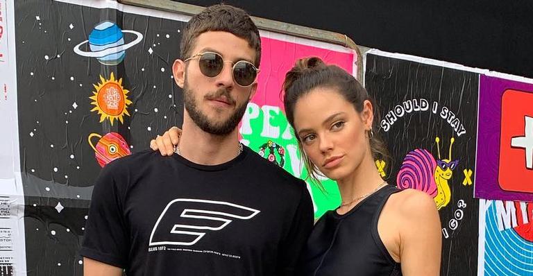 Grávida de Chay Suede, Laura Neiva revela doença grave e desabafa sobre tratamento