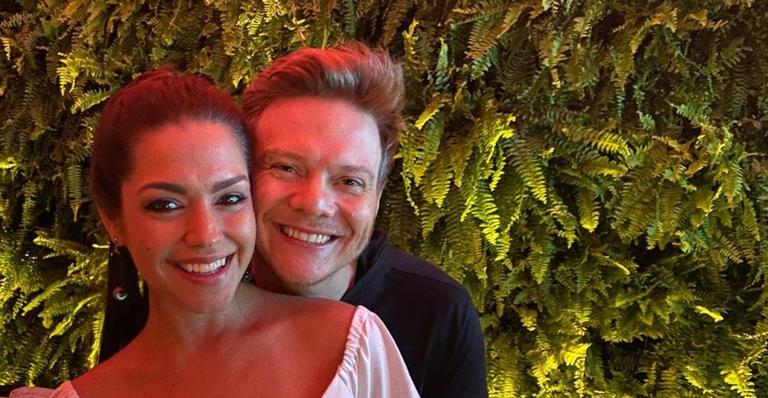 Com música do amado, Thais Fersoza se declara para Michel Teló