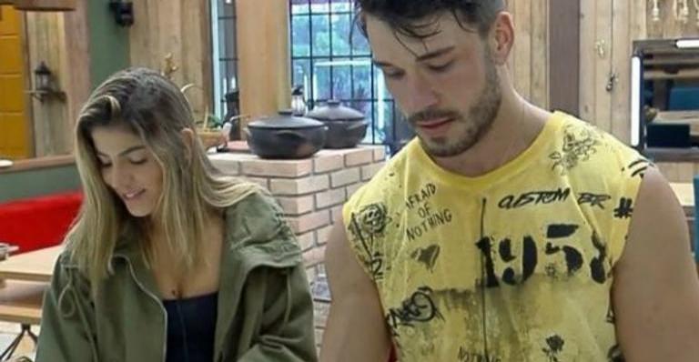 A Fazenda: Lucas Viana assume sentir algo por Hariany e loira descarta possibilidade