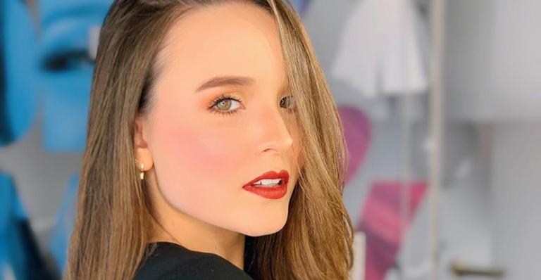 Com trilhas mais adultas, Larissa Manoela lança novo álbum ”Além do Tempo”