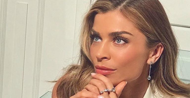 Foto de Grazi Massafera com a filha recebe comentário apaixonado de Caio Castro