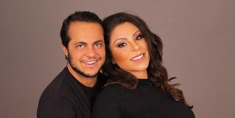 Thammy Miranda mostra barrigão da esposa Andressa Ferreira e se declara: ”Minha sorte”