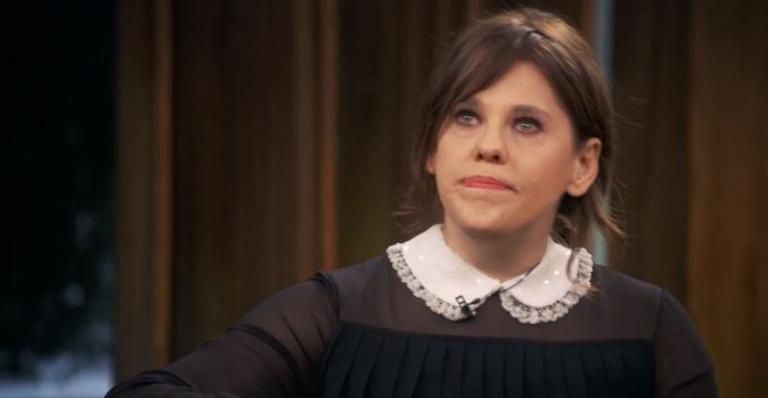 Bárbara Paz chora após relembrar morte do marido, Hector Babenco