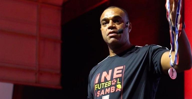 Denilson dispara sobre briga na Justiça com Belo: ”Se ele quiser me encarar, tem que sair da calçada, quem está devendo é ele”