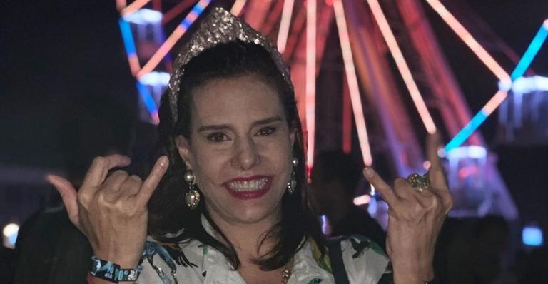 Narcisa Tamborindeguy abre álbum de fotos e mostra registro com Tina Turner