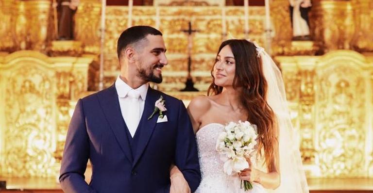 Após casamento dos sonhos, Thaila Ayala e Renato Goés curtem lua de mel em local inusitado